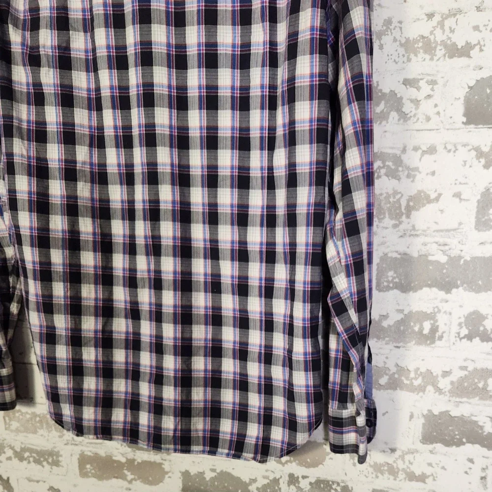 Banana Republic Slim Fit Plaid Long Sleeve Button Down Shirt Men's Medium Purple
